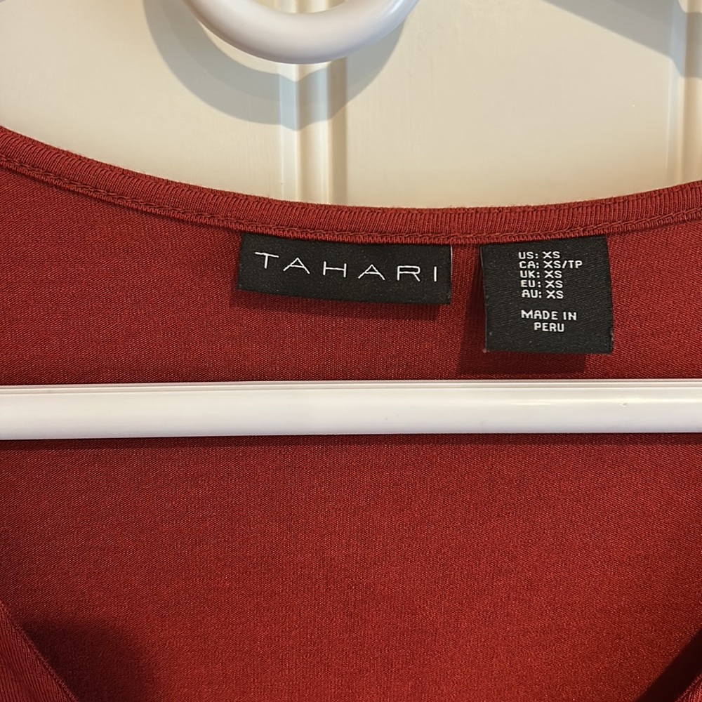 Rust, V-neck top! - Picture 2 of 4